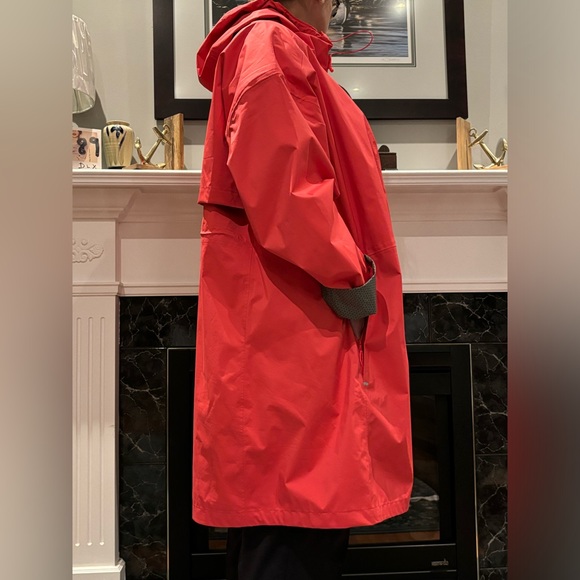 Columbia women’s rain coat, size 3xl. - Picture 2 of 4